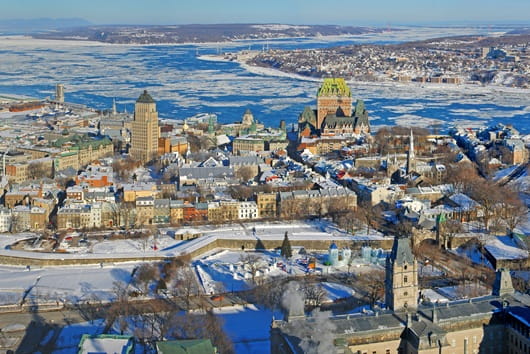 Vue aérienne de Montréal l'hiver